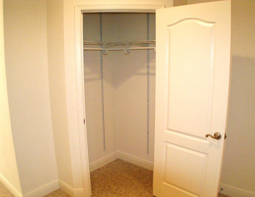 Entryway closet
