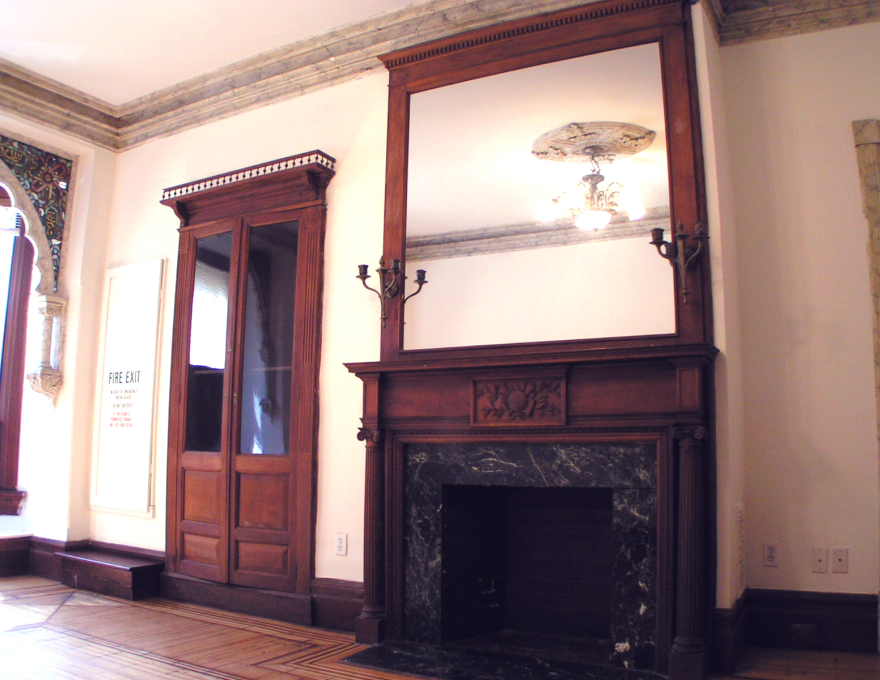 1401 Madison #5 - Living Room