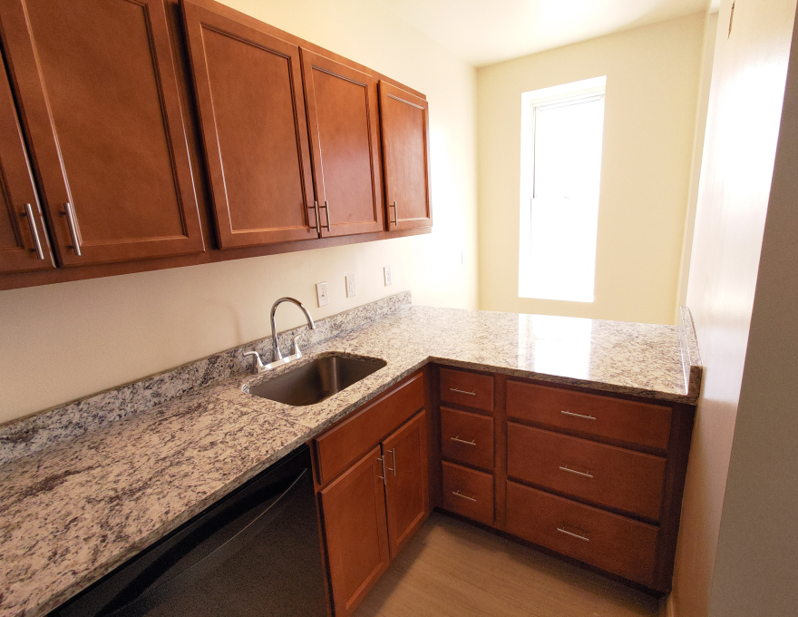 1812 Eutaw #410 - Kitchen