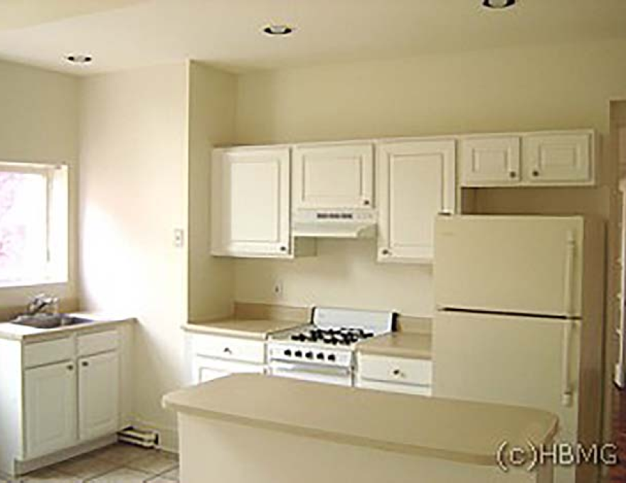 1401 Madison Ave #6 - Kitchen