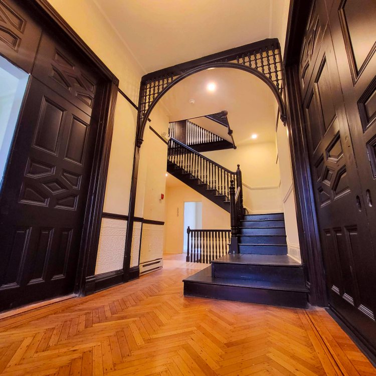 1812 Eutaw Place- Entry facing stairs